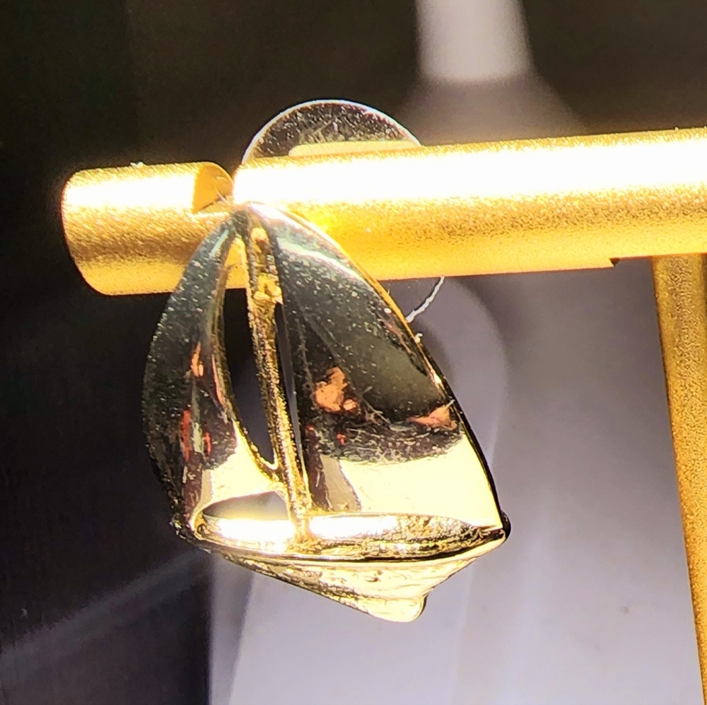 Gold sailboat Nautical Fornash earrings - Picture 7 of 7
